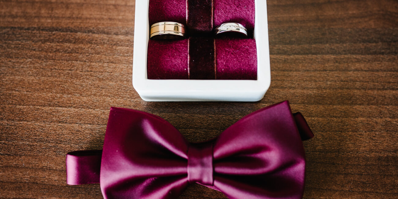 Hochzeitsplanung Frankfurt - Ringe und Fliege